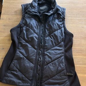 Athleta Black Quilted Hybrid Vest with Stretch Sides